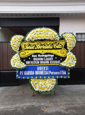 Papan Bunga Duka di Moyo Hilir